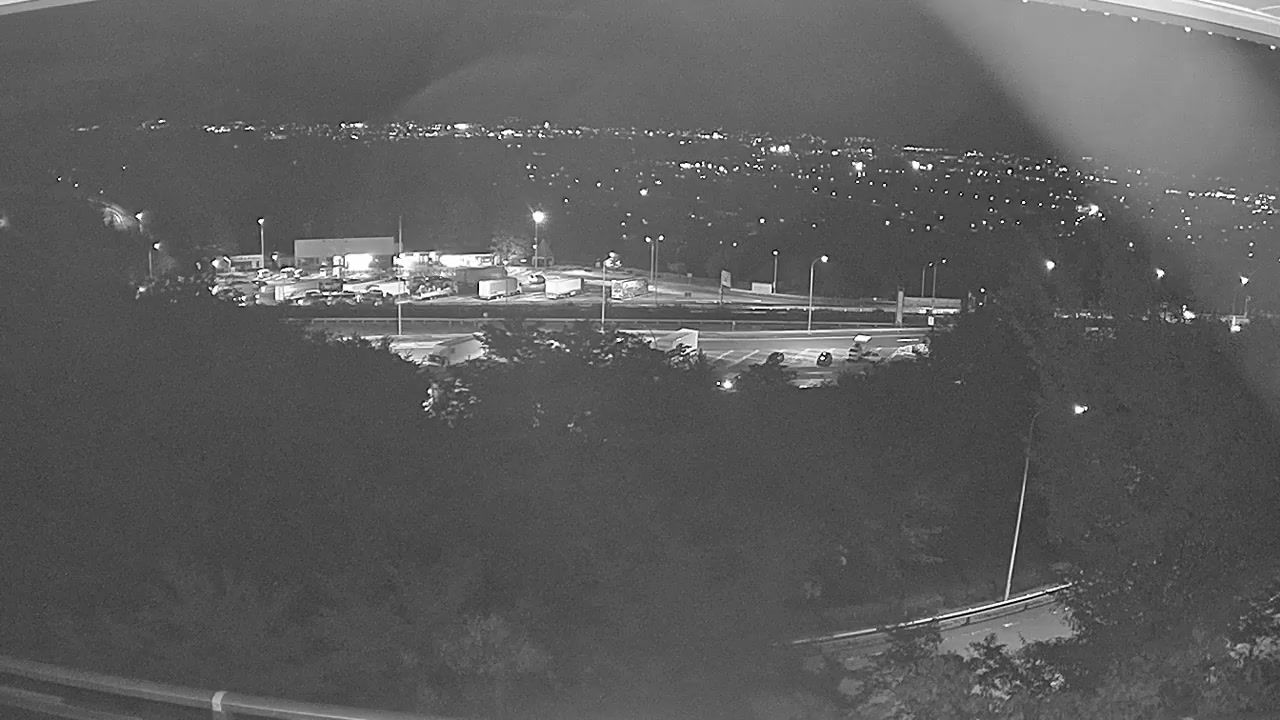 Parada View from South Parada snow cam captured at 21 September 2026 at 11:42 pm GMT+9