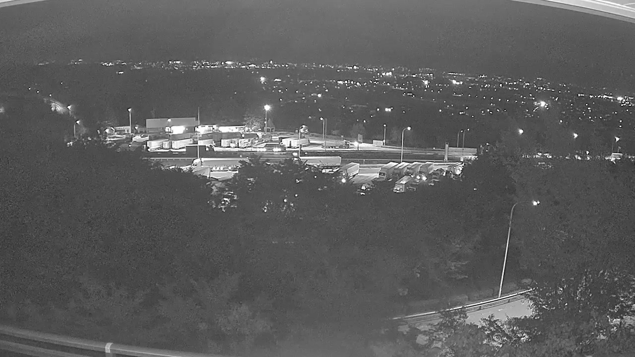 Parada View from South Parada snow cam captured at 25 September 2026 at 11:41 pm GMT+9
