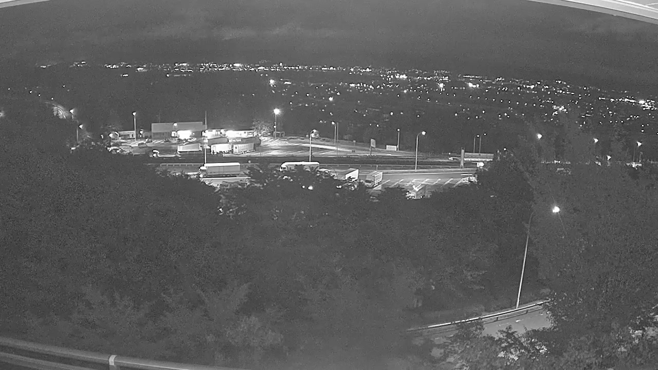 Parada View from South Parada snow cam captured at 26 September 2026 at 11:03 pm GMT+9