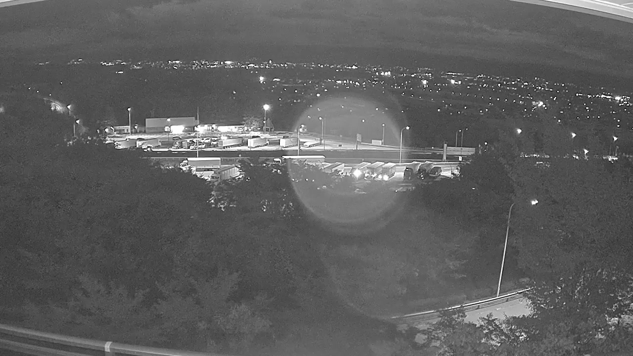 Parada View from South Parada snow cam captured at 27 September 2026 at 11:38 pm GMT+9