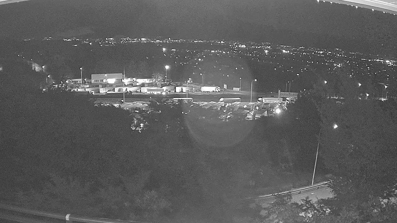 Parada View from South Parada snow cam captured at 28 September 2026 at 11:01 pm GMT+9