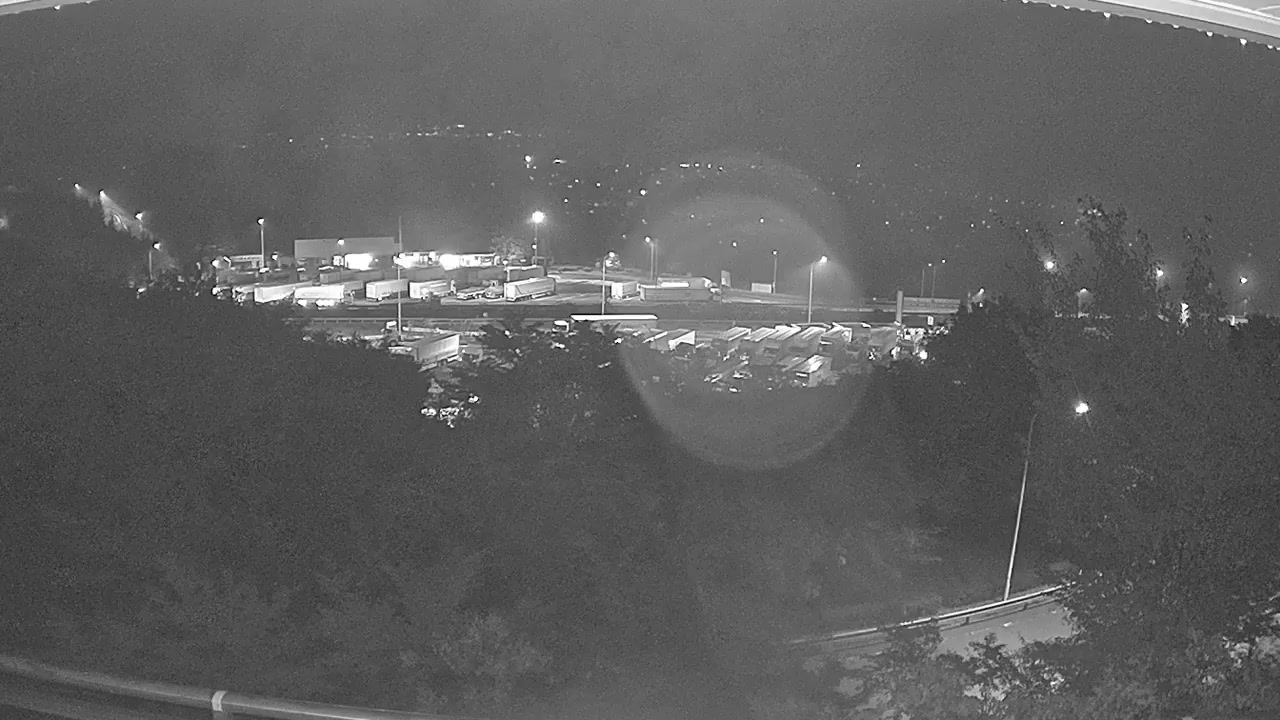 Parada View from South Parada snow cam captured at 29 September 2026 at 10:58 pm GMT+9
