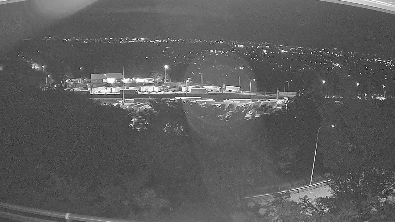 Parada View from South Parada snow cam captured at 5 October 2026 at 11:55 pm GMT+9
