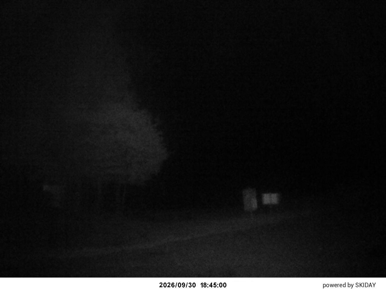 Shirakaba 2in1 Pleasure Course snow cam captured at 30 September 2026 at 7:26 pm GMT+9
