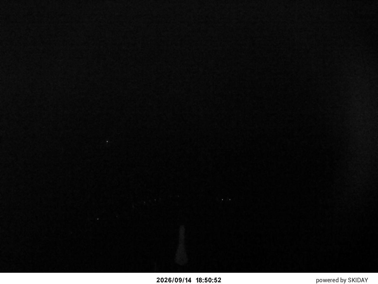 Shirakaba Kokusai Lower Main Course snow cam captured at 14 September 2026 at 7:31 pm GMT+9