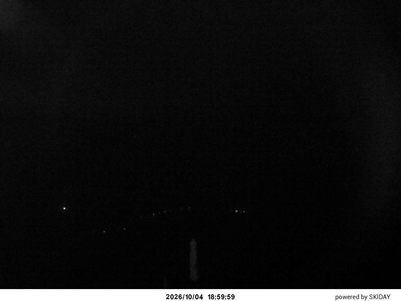 Shirakaba Kokusai Lower Main Course snow cam captured at 4 October 2026 at 8:07 pm GMT+9