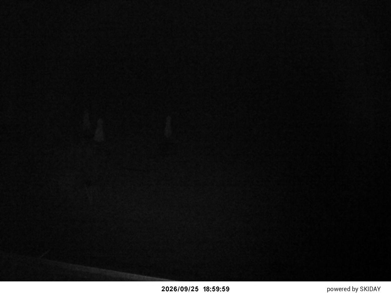 Shirakaba Kokusai Gondola Summit Terrace snow cam captured at 25 September 2026 at 7:37 pm GMT+9