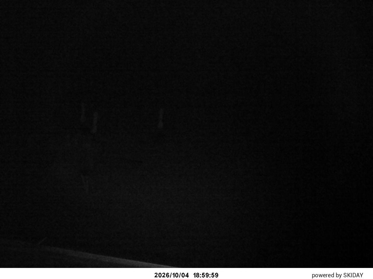 Shirakaba Kokusai Gondola Summit Terrace snow cam captured at 4 October 2026 at 8:07 pm GMT+9