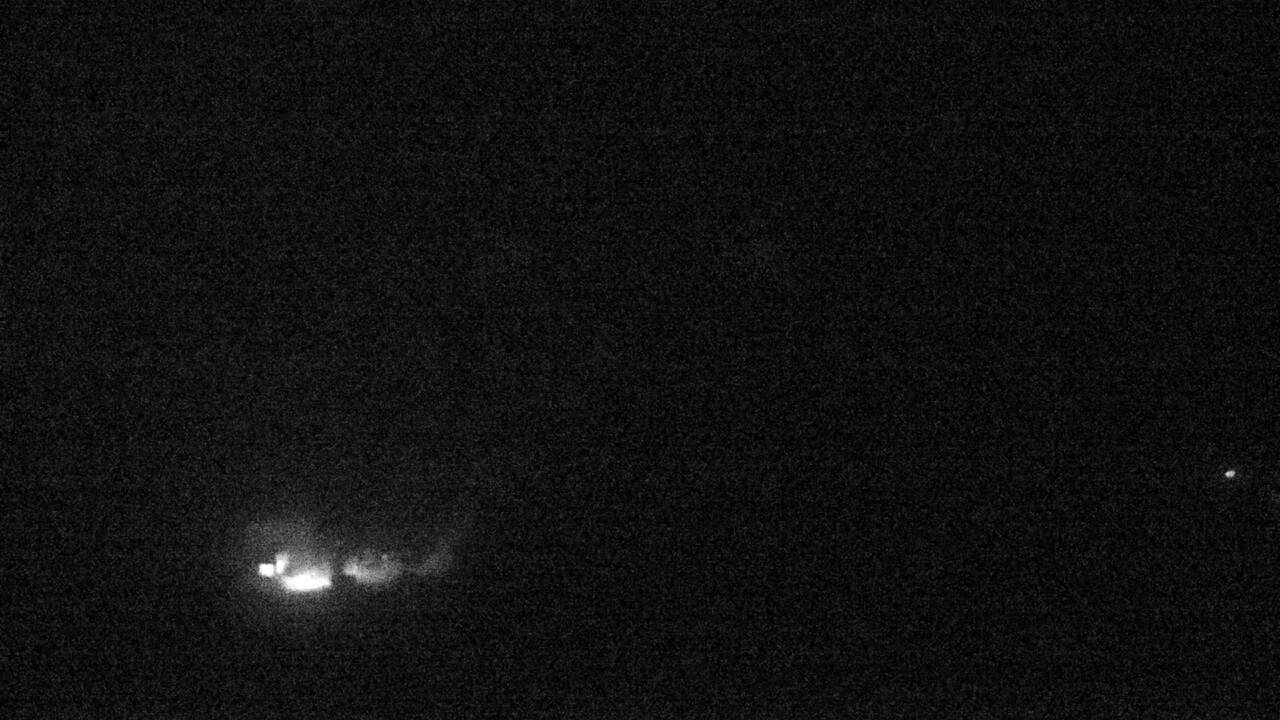 Tsugaike Kogen Tsuganomori Gondola Summit · 1,580m snow cam captured at 17 September 2026 at 11:51 pm GMT+9