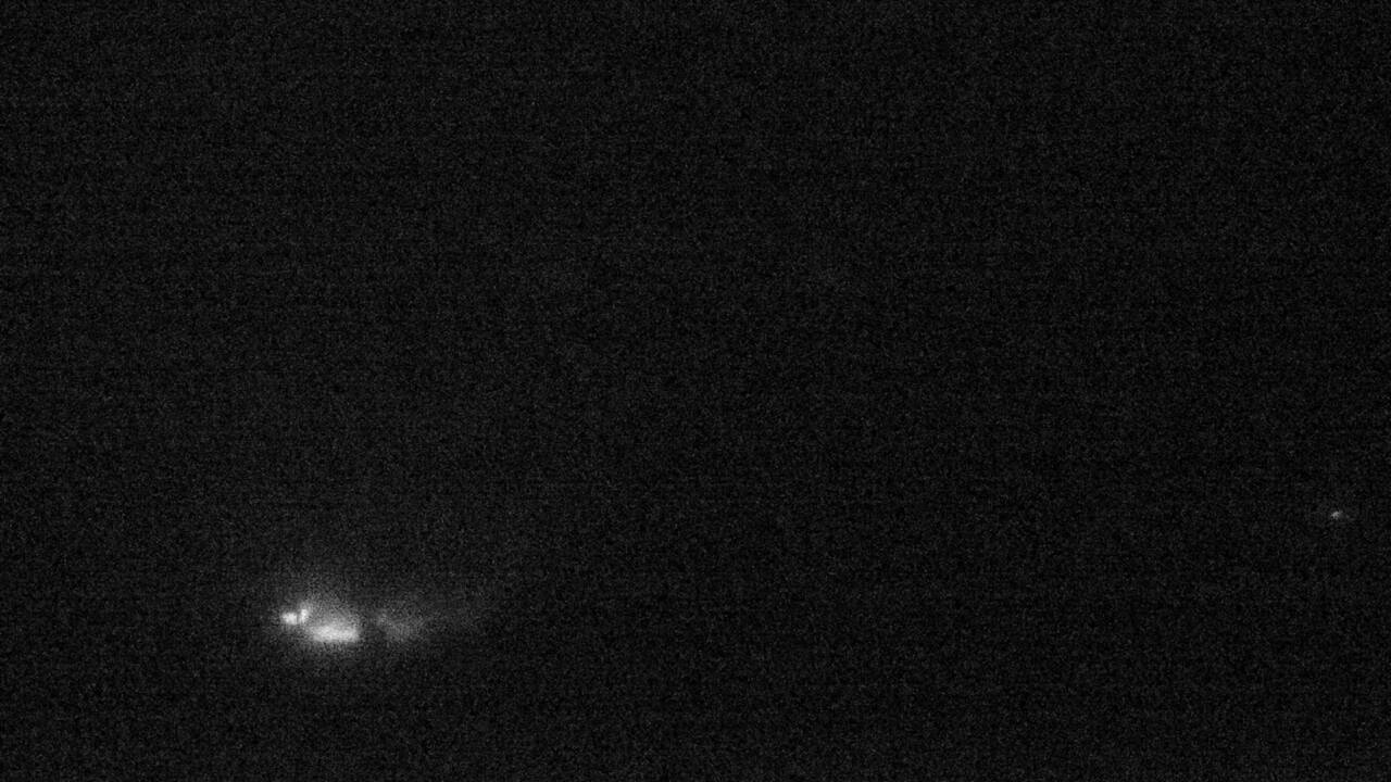 Tsugaike Kogen Tsuganomori Gondola Summit · 1,580m snow cam captured at 4 October 2026 at 11:19 pm GMT+9