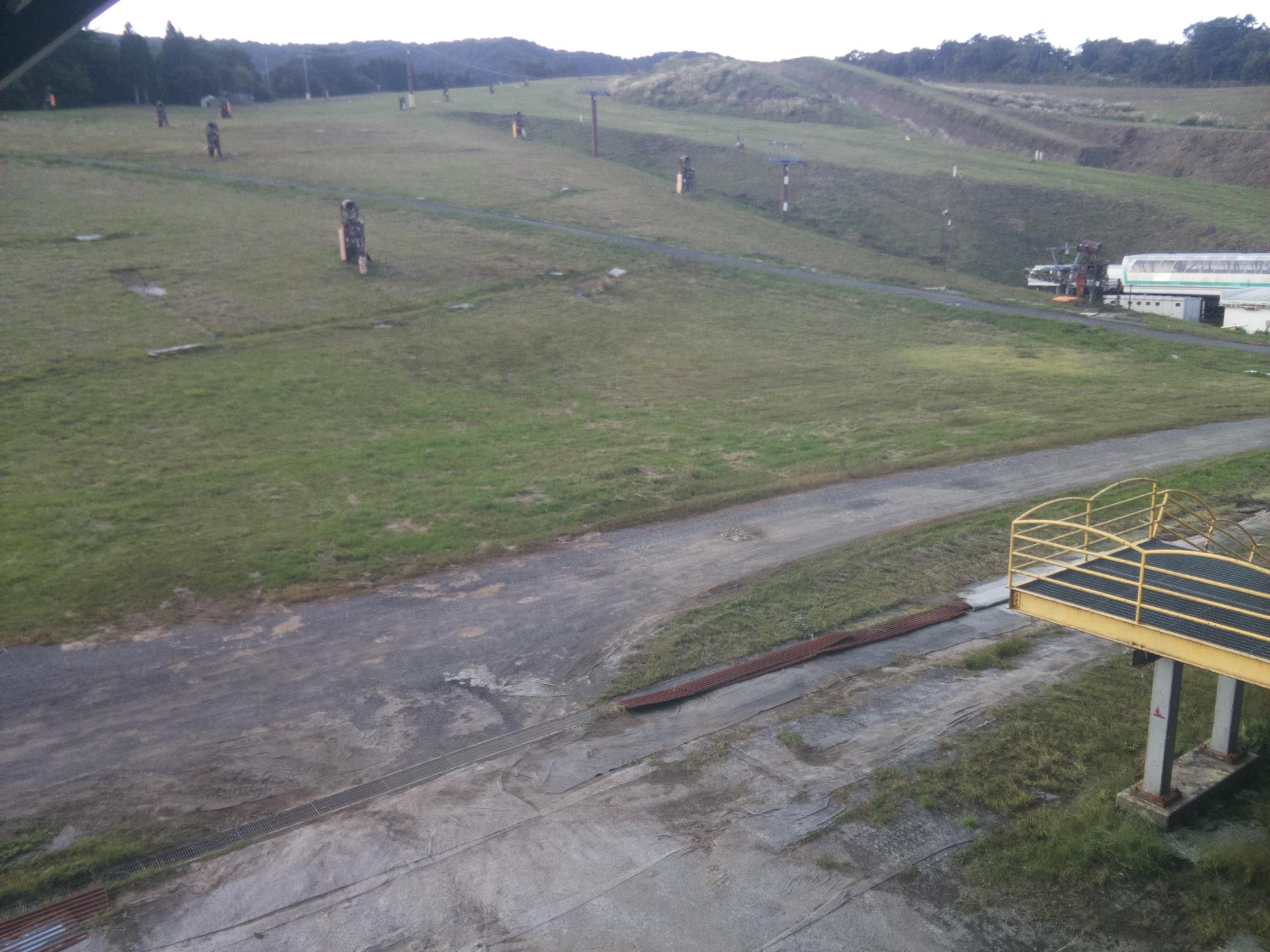Takasu Base Centre House snow cam captured at 1 October 2026 at 5:16 pm GMT+9