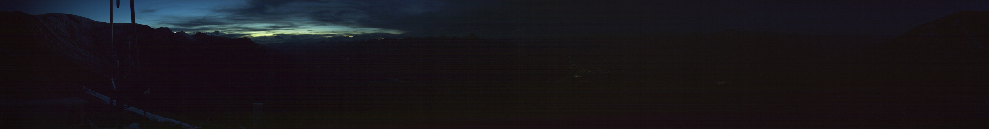 Jasper Marmot Jasper SkyTram snow cam captured at 4 October 2026 at 8:12 pm GMT-6