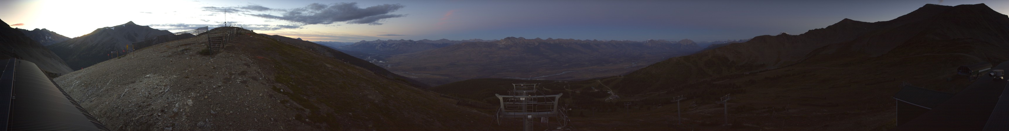 Jasper Marmot Marmot Basin snow cam captured at 13 September 2026 at 8:40 pm GMT-6