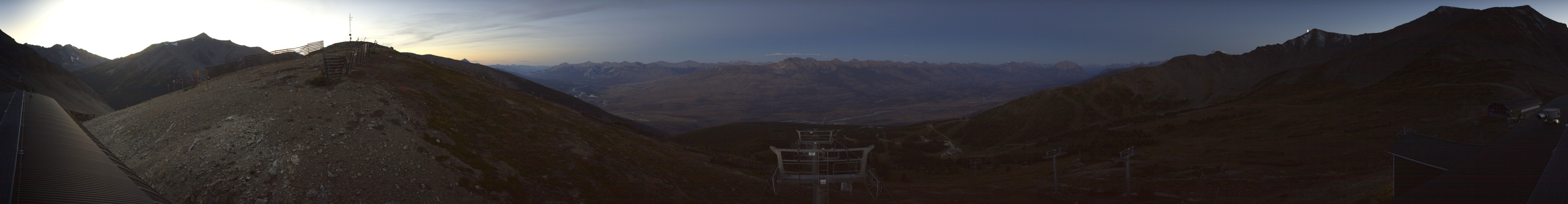 Jasper Marmot Marmot Basin snow cam captured at 18 September 2026 at 8:37 pm GMT-6