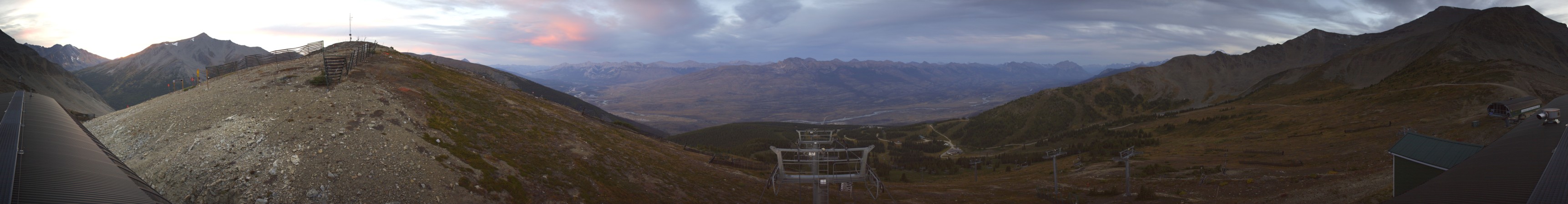 Jasper Marmot Marmot Basin snow cam captured at 19 September 2026 at 8:27 pm GMT-6
