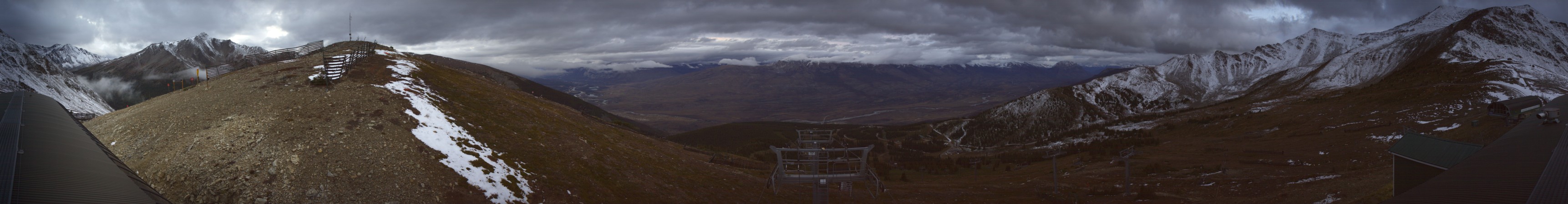 Jasper Marmot Marmot Basin snow cam captured at 2 October 2026 at 8:04 pm GMT-6
