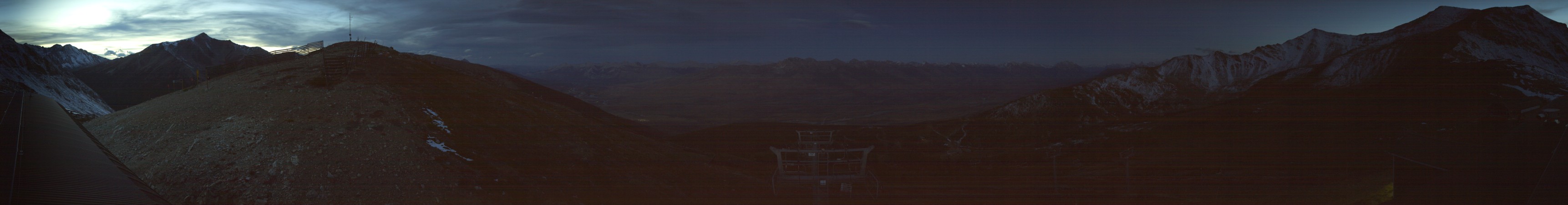 Jasper Marmot Marmot Basin snow cam captured at 4 October 2026 at 8:12 pm GMT-6