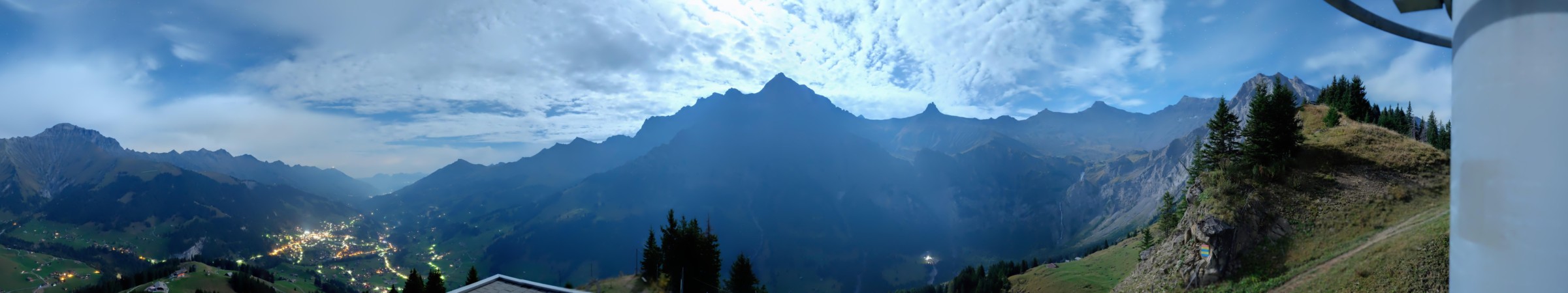 Adelboden - Lenk Bergbahnen AG Höchstbahn - Adelboden - Lenk Bergbahnen snow cam captured at 29 September 2026 at 11:49 pm GMT+2