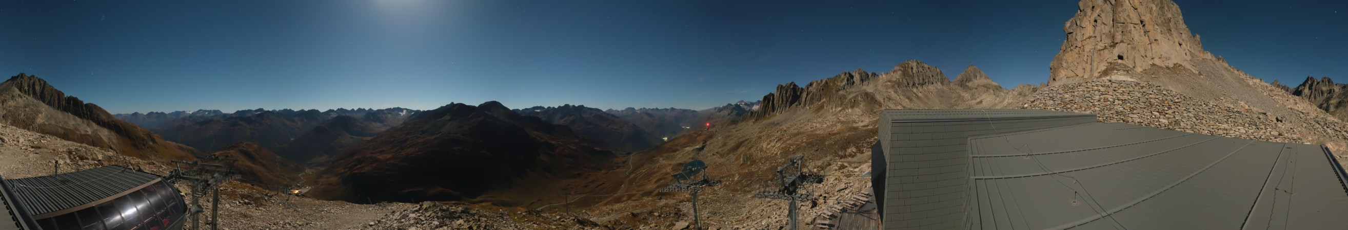 Andermatt Sedrun Disentis Schneehüenerstock snow cam captured at 25 September 2026 at 11:46 pm GMT+2
