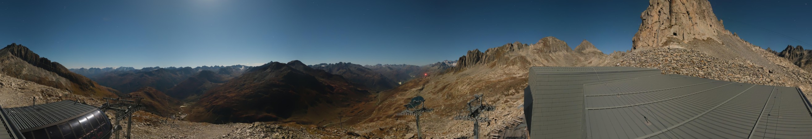 Andermatt Sedrun Disentis Schneehüenerstock snow cam captured at 26 September 2026 at 11:46 pm GMT+2