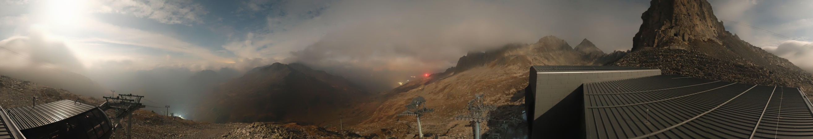 Andermatt Sedrun Disentis Schneehüenerstock snow cam captured at 30 September 2026 at 11:59 pm GMT+2