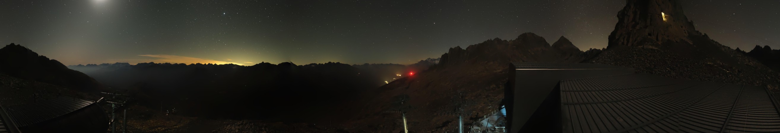 Andermatt Sedrun Disentis Schneehüenerstock snow cam captured at 6 October 2026 at 5:52 am GMT+2