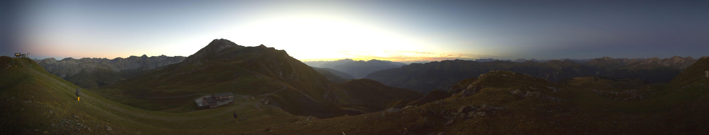 Arosa Bergbahnen Brüggerhorn snow cam captured at 12 September 2026 at 8:10 pm GMT+2