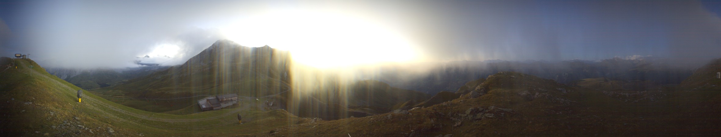 Arosa Bergbahnen Brüggerhorn snow cam captured at 14 September 2026 at 8:13 pm GMT+2