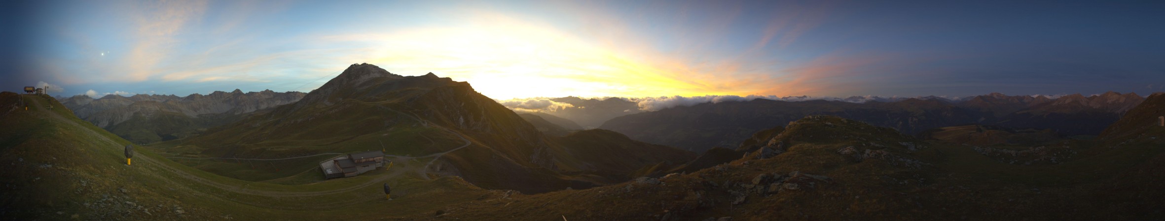 Arosa Bergbahnen Brüggerhorn snow cam captured at 21 September 2026 at 7:50 pm GMT+2