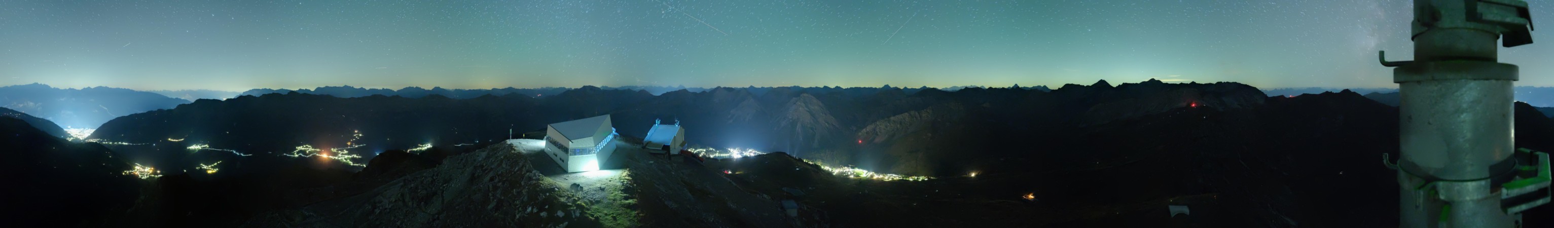 Arosa Bergbahnen Weisshorn snow cam captured at 5 October 2026 at 11:49 pm GMT+2