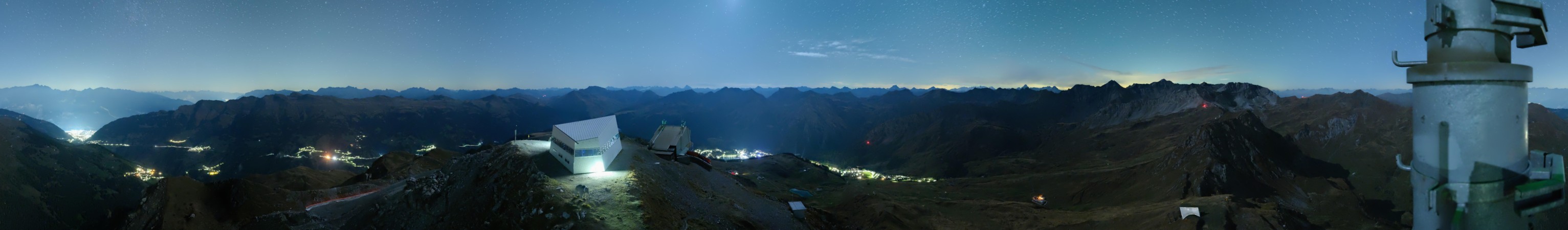 Arosa Bergbahnen Weisshorn snow cam captured at 6 October 2026 at 5:52 am GMT+2