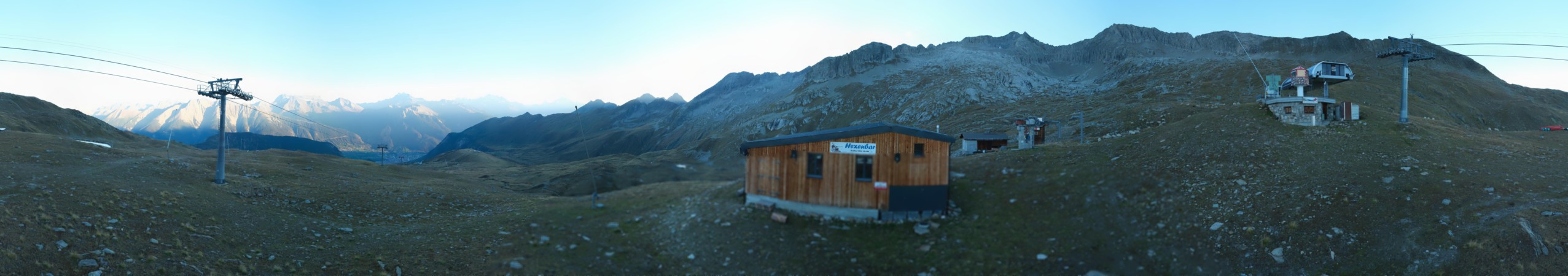 Belalp Bahnen Hohbiel snow cam captured at 15 September 2026 at 7:19 pm GMT+2