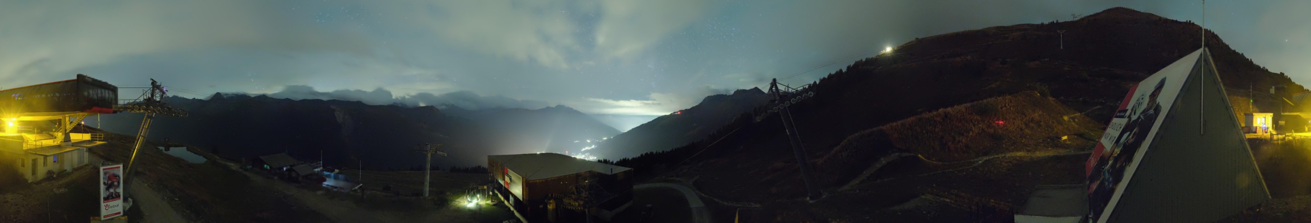 Bellwald Tourismus Bellwald Mittelstation Fleschen snow cam captured at 17 September 2026 at 11:58 pm GMT+2