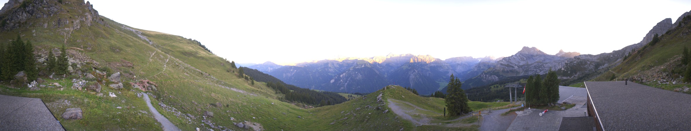 Braunwald Sportbahnen Gumen snow cam captured at 25 September 2026 at 7:12 pm GMT+2