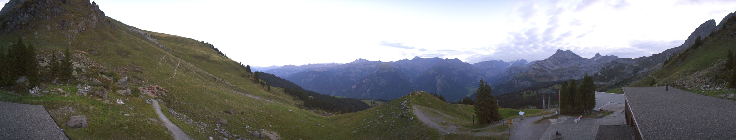 Braunwald Sportbahnen Gumen snow cam captured at 30 September 2026 at 7:18 pm GMT+2