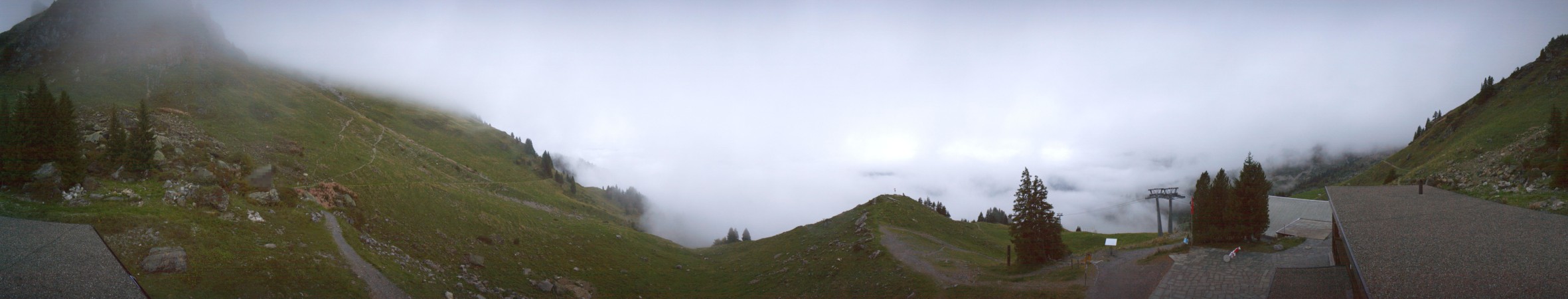 Braunwald Sportbahnen Gumen snow cam captured at 2 October 2026 at 7:16 pm GMT+2