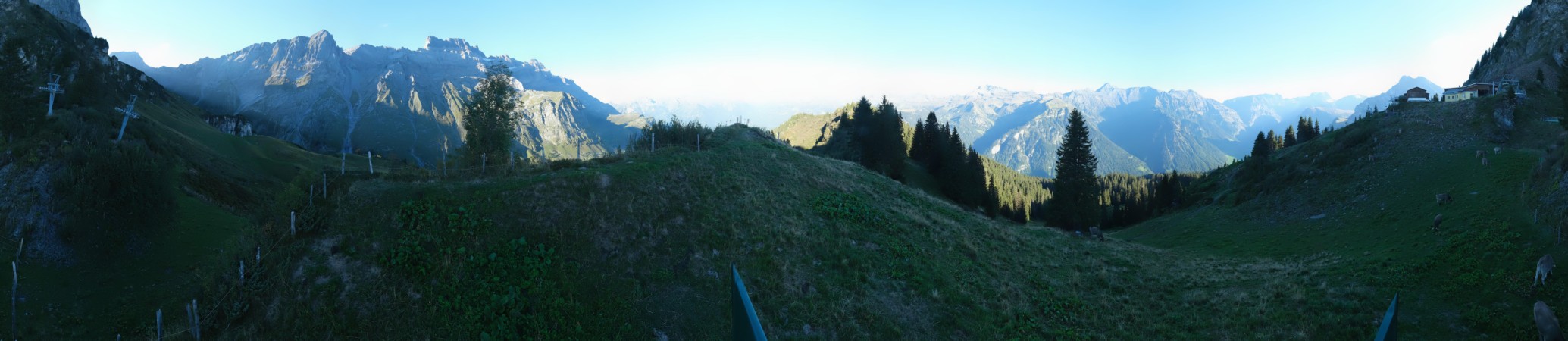 Braunwald Sportbahnen Seblengrat snow cam captured at 15 September 2026 at 6:13 pm GMT+2