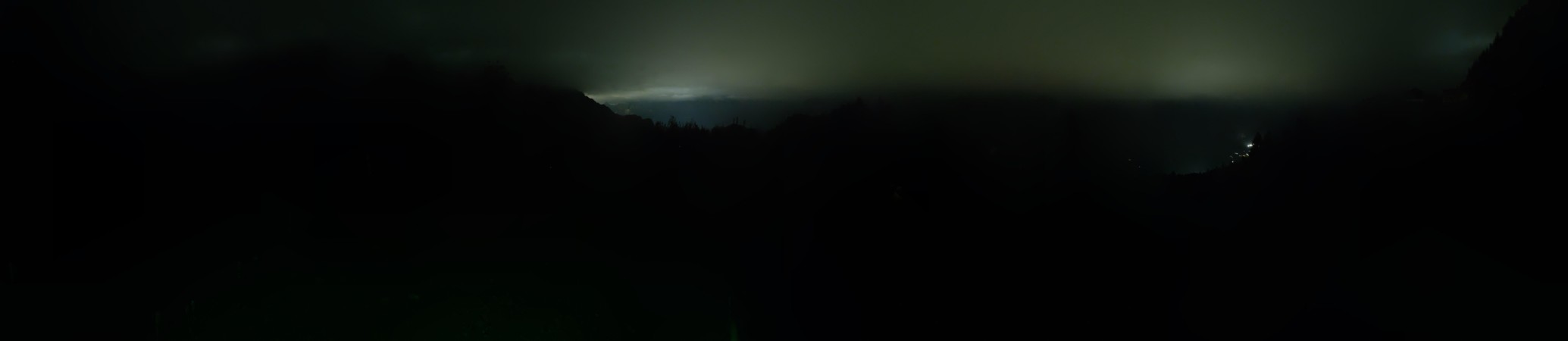 Braunwald Sportbahnen Seblengrat snow cam captured at 17 September 2026 at 11:59 pm GMT+2