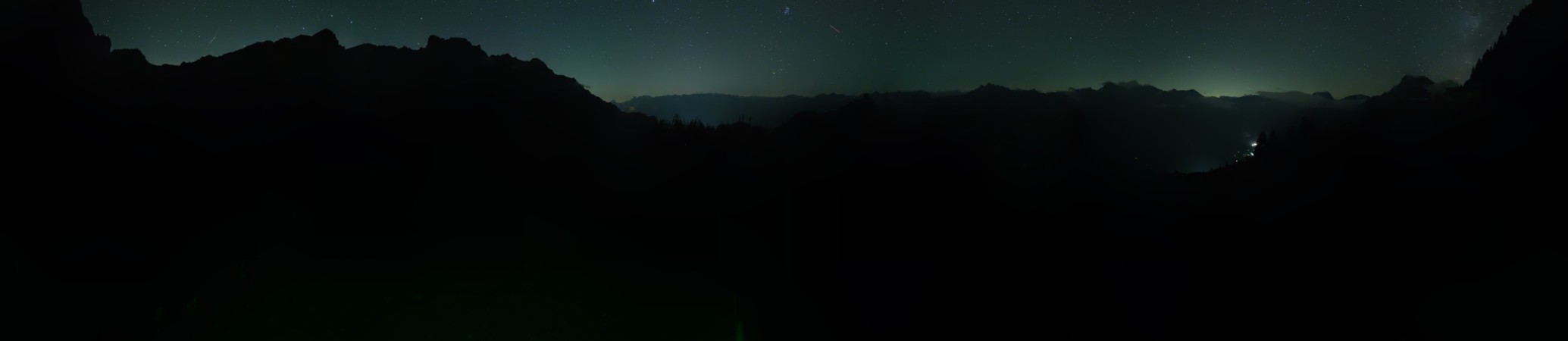 Braunwald Sportbahnen Seblengrat snow cam captured at 18 September 2026 at 11:49 pm GMT+2