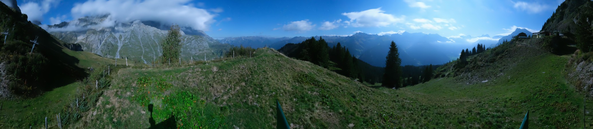 Braunwald Sportbahnen Seblengrat snow cam captured at 24 September 2026 at 11:56 pm GMT+2