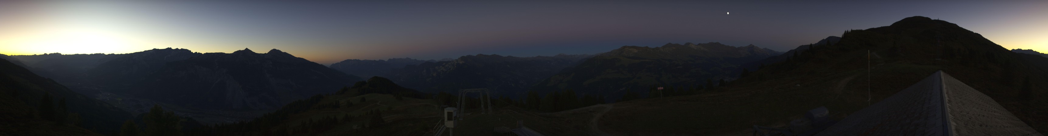 Chur-Dreibündenstein Bergbahnen AG Brambrüesch snow cam captured at 22 September 2026 at 7:52 pm GMT+2
