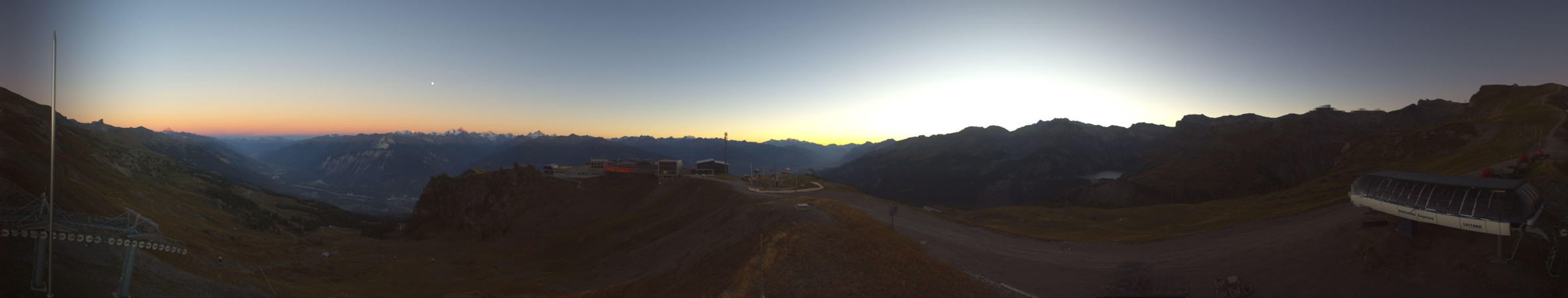 Crans Montana RM (CMA) SA La Nationale snow cam captured at 22 September 2026 at 7:52 pm GMT+2