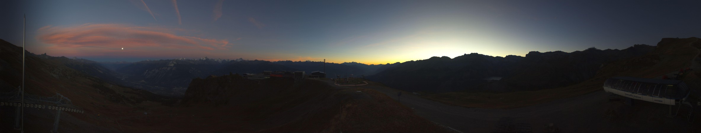Crans Montana RM (CMA) SA La Nationale snow cam captured at 25 September 2026 at 7:49 pm GMT+2