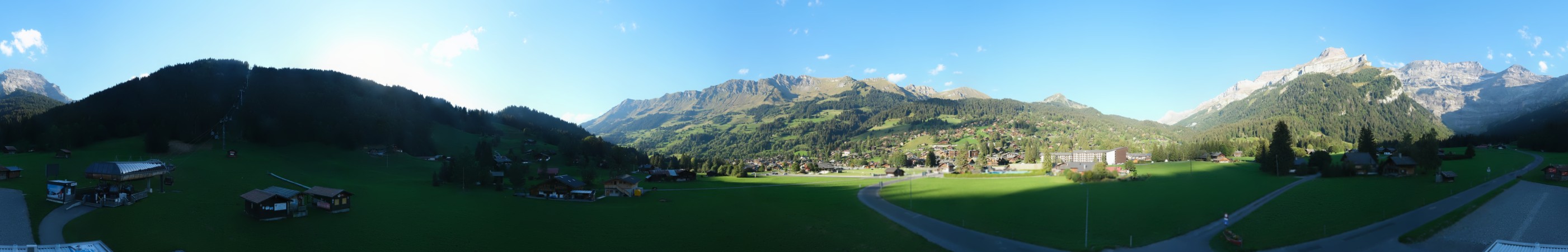 Ecole Suisse de Ski Diablerets Ecole Suisse de Ski Diablerets snow cam captured at 15 September 2026 at 6:14 pm GMT+2