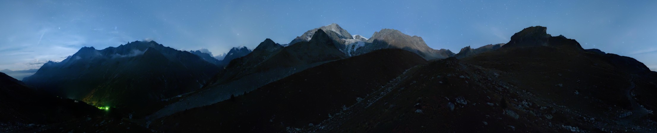 Evolène Région Tourisme Arolla snow cam captured at 2 October 2026 at 11:31 pm GMT+2