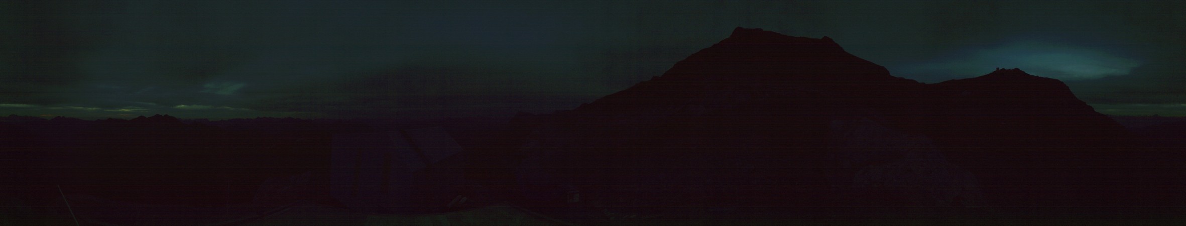 Gstaad 3000 Cabane snow cam captured at 29 September 2026 at 7:40 pm GMT+2