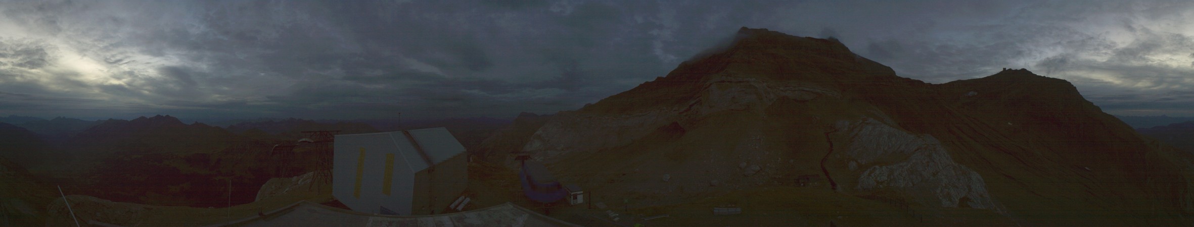 Gstaad 3000 Cabane snow cam captured at 30 September 2026 at 7:31 pm GMT+2