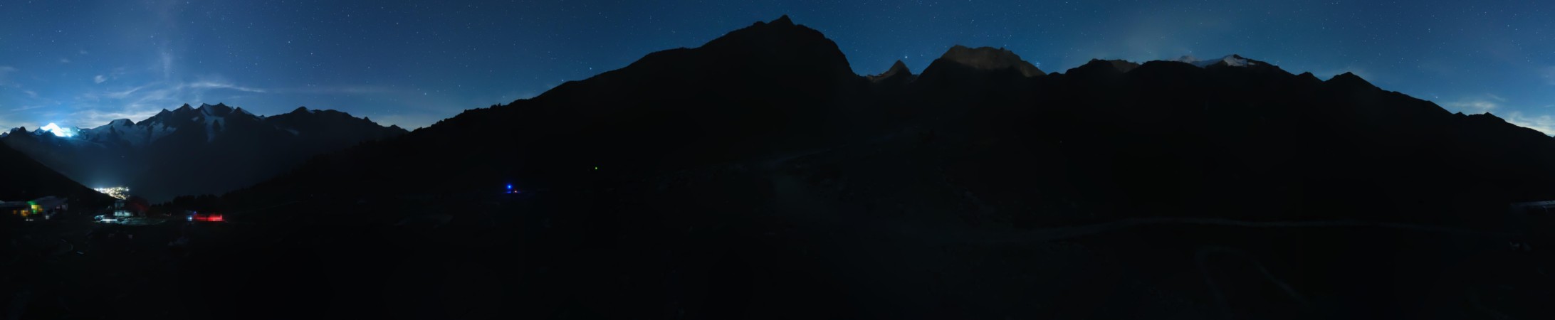Hohsaas Bergbahnen Kreuzboden 2400m snow cam captured at 19 September 2026 at 11:56 pm GMT+2