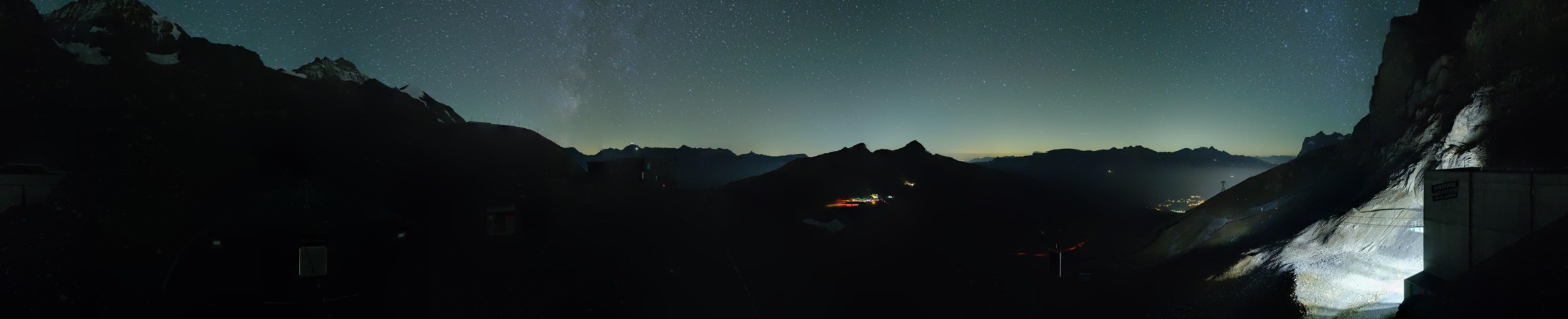 Jungfraubahnen Management AG Eigergletscher snow cam captured at 5 October 2026 at 11:53 pm GMT+2