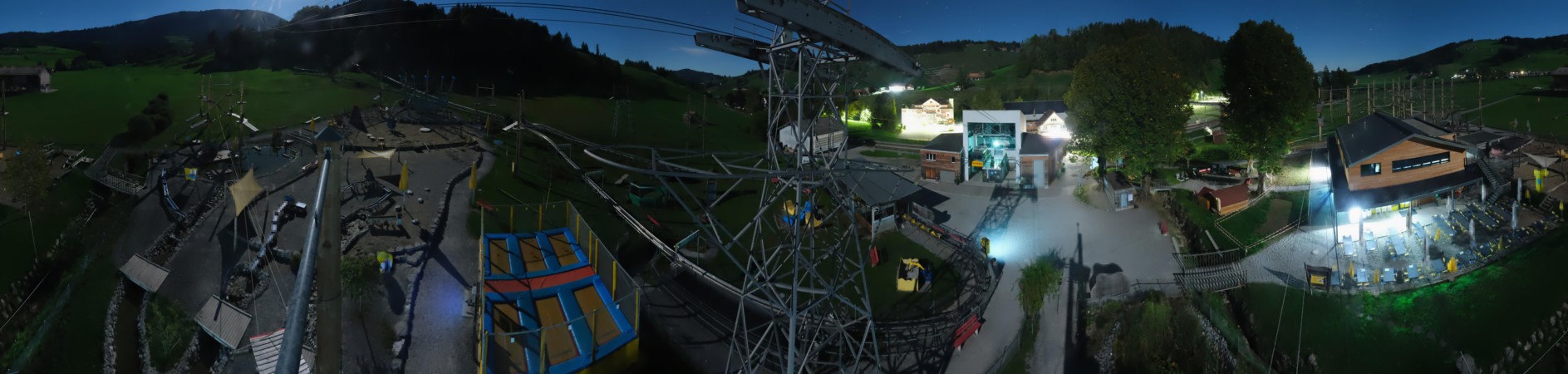 Kronberg Luftseilbahn Kronberg Talstation snow cam captured at 23 September 2026 at 11:57 pm GMT+2